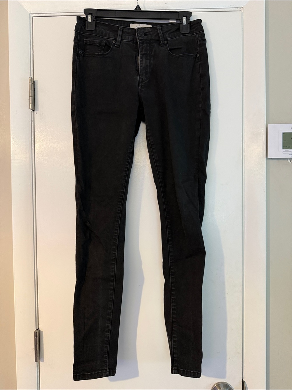 Women's Black Skinny Stretch Jeans - Sleek Everyday Style